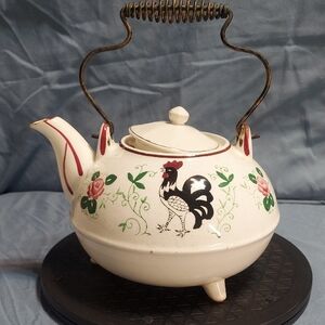 VINTAGE Ucagco "Rooster & Roses" Early Provincial Teapot
